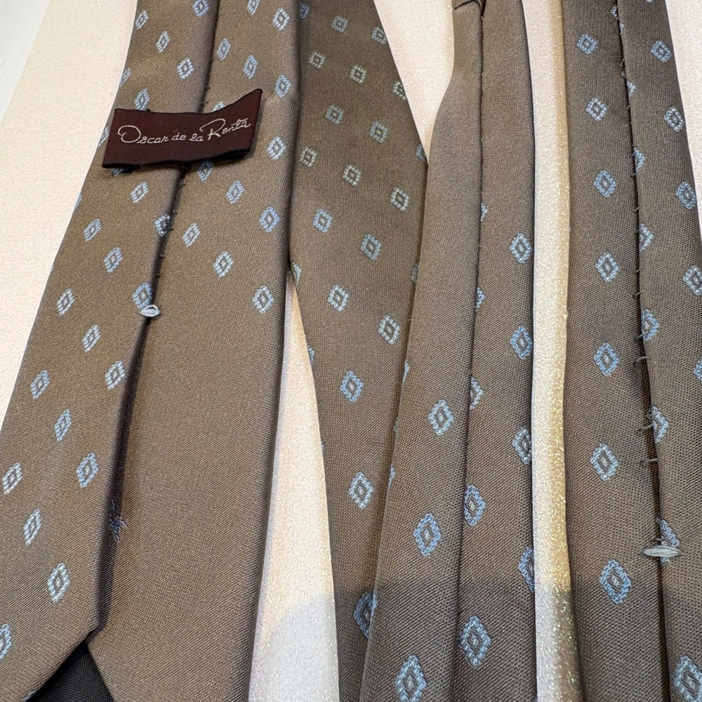 Oscar de‎ la Renta Mens Brown Blue Geometric Diamond Silk Blend Necktie USA Made - Picture 8 of 9
